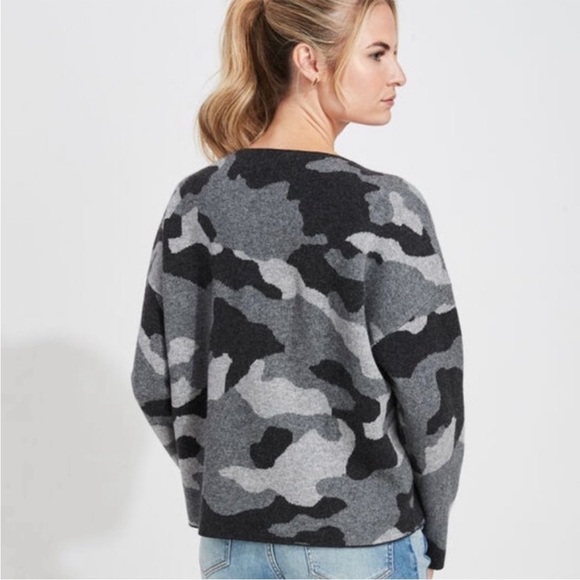 Vineyard Vines Camo Boatneck Sweater - Picture 2 of 5